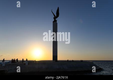 Statue de Novia del Mar, bord de mer de la ville de Campeche Malecon, Mexique Banque D'Images