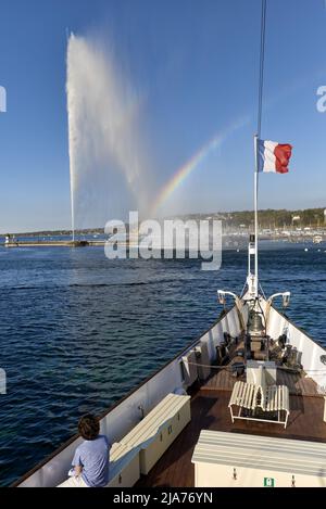 Arc d'un bateau à vapeur d'époque sur le lac Léman, Genève, Suisse Banque D'Images