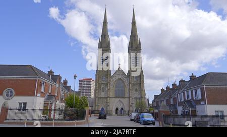 Eglise St Peters dans la ville de Belfast - BELFAST, Royaume-Uni - 25 AVRIL 2022 Banque D'Images