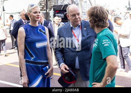 VETTEL Sebastian (ger), Aston Martin F1 Team AMR22, portrait Alberto II prince de Monaco et Charlene, Princesse de Monaco pendant le Grand Prix de Monaco de Formule 1 2022, 7th tour du Championnat du monde de Formule 1 de la FIA 2022, sur le circuit de Monaco, du 27 au 29 mai, 2022 à Monte-Carlo, Monaco - photo Xavi Bonilla / DPPI Banque D'Images