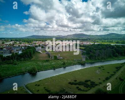 Château de Rhuddlan / Castell Rhuddlan Aerial Drone photos Banque D'Images