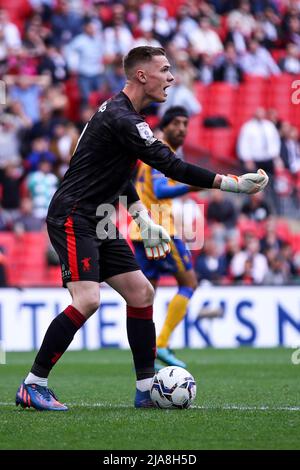 LONDRES, ROYAUME-UNI. MAI 28th Nathan Bishop de Mansfield Town gestes pendant la finale de la Sky Bet League 2 entre Port Vale et Mansfield Town au stade Wembley, Londres, le samedi 28th mai 2022. (Credit: Tom West | MI News) Credit: MI News & Sport /Alay Live News Banque D'Images