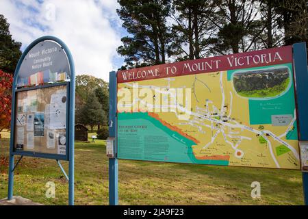 Village du Mont Victoria dans les Blue Mountains en Nouvelle-Galles du Sud, avec des informations sur la communauté et une carte de la région environnante, Nouvelle-Galles du Sud, Australie Banque D'Images