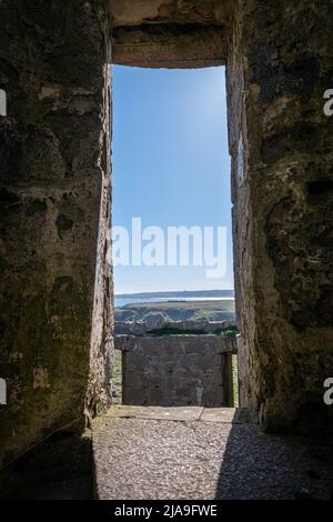 Le château de Slains, également connu sous le nom de château de New Slains pour le distinguer du château de Old Slains voisin, est un château en ruines dans Aberdeenshire, en Écosse. Banque D'Images