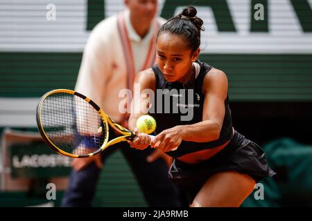 Paris, France. 29th mai 2022. Leylah FERNANDEZ du Canada pendant le huitième jour de Roland-Garros 2022, French Open 2022, Grand Chelem Tournoi de tennis le 29 mai 2022 au stade Roland-Garros à Paris, France - photo Matthieu Mirville/DPPI crédit: DPPI Media/Alay Live News Banque D'Images