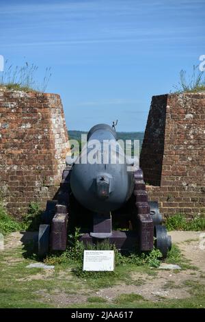 Canon du 19th siècle à fort Nelson, vue sur la campagne du Hampshire. C'est un musée royal des armureries à Portsmouth, en Angleterre. Banque D'Images