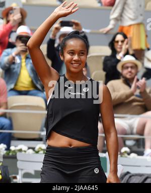 Paris, France. 29th mai 2022. Roland Garros Paris French Open 2022 jour 8 28052022 Leylah Fernandez (CAN) remporte le quatrième tour de match Credit: Roger Parker/Alay Live News Banque D'Images