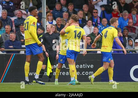 Solihull, Royaume-Uni. 29th mai 2022. Solihull Moors les joueurs célèbrent Callum Howe #5 de Solihull Moors ont pour but du faire 3-1 à Solihull, Royaume-Uni le 5/29/2022. (Photo de Gareth Evans/News Images/Sipa USA) Credit: SIPA USA/Alay Live News Banque D'Images