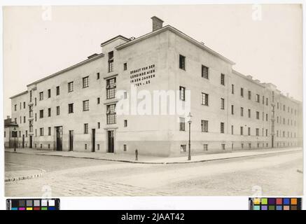 22., Stadlau - Konstanziagasse 44 / Wurmbrandgasse 18-20 - complexe résidentiel KonstanziaGasse. Carl (Karl) Zapletal (1876-1941), photographe Banque D'Images