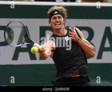 Paris, France. 29th mai 2022. Roland Garros Paris Français ouvert 2022 jour 8 29052022 Alexander Zverev (GER) remporte le quatrième tour de match crédit: Roger Parker/Alay Live News Banque D'Images