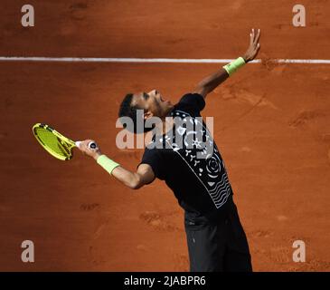 Paris, France. 29th mai 2022. Roland Garros Paris Français ouvert 2022 jour 8 29052022 Felix Auger Aliassime (CAN) au quatrième tour crédit: Roger Parker/Alay Live News Banque D'Images
