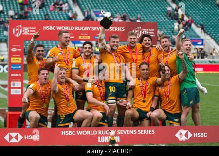 Londres, Royaume-Uni. 29th mai 2022. L'Australie a battu la Nouvelle-Zélande de 19 à 14 pour gagner les London Sevens. La HSBC London Sevens World Series at revient à Twickenham pour son tournoi de 20th et le premier depuis 2019. Crédit : Elsie Kibue/Alay Live News Banque D'Images