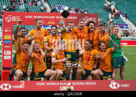 Londres, Royaume-Uni. 29th mai 2022. L'Australie a battu la Nouvelle-Zélande de 19 à 14 pour gagner les London Sevens. La HSBC London Sevens World Series at revient à Twickenham pour son tournoi de 20th et le premier depuis 2019. Crédit : Elsie Kibue/Alay Live News Banque D'Images