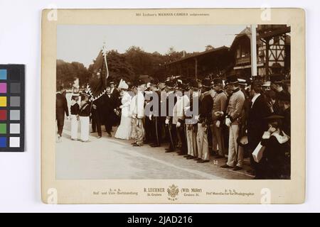 Prix et revue de l'association 'Wiener Knabenhorte' à la trotrenplatz le 29 juin 1907. Verlag ou k. U. k. Librairie universitaire R. Lechner (Wilh. Müller), photographe, éditeur Banque D'Images