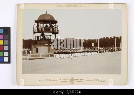 Prix et revue de l'association 'Wiener Knabenhorte' à la trotrenplatz le 29 juin 1907. Verlag ou k. U. k. Librairie universitaire R. Lechner (Wilh. Müller), photographe, éditeur Banque D'Images