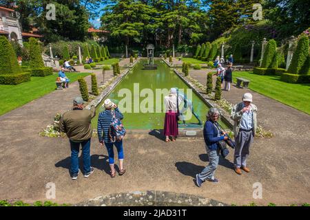 Jardin italien, Compton Acres, Poole, Dorset, Angleterre Banque D'Images