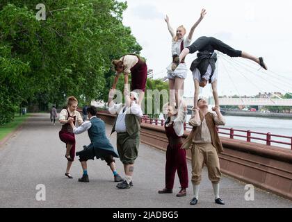 Lost in Translation Circus High a démarré cette semaine à Battersea Park sa visite anniversaire de 10th ans au Wandsworth Arts Fringe avec: Voir où: Londres, Royaume-Uni quand: 22 juin 2021 crédit: Mario Mitsis/WENN Banque D'Images