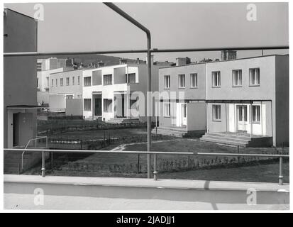 Werkbundsiedlung, Haus 33-34, 35-36 (13th, Veitingerg. 103-113), côté jardin. Martin Gerlach jun. (1879-1944), photographe, Julius Jirasek (1896-1965), architecte, Ernst Anton Plischke (1903-1992), architecte, Josef Wenzel (1902-1964), architecte Banque D'Images