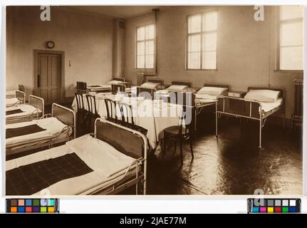 3rd, Arsenalstraße 7 - Station médicale Städtische - Station de quarantaine - Service d'enregistrement - vue intérieure. Theo Bauer († 1931), photographe Banque D'Images