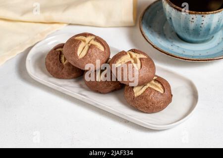 Biscuits de tahini. Cookies sur fond blanc. Gros plan Banque D'Images