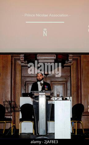 Amsterdam, Niederlande. 28th mai 2022. Prince Nicolae de Roumanie au Koepelkerk à Amsterdam, le 28 mai 2022, pour assister au Tulips ball 2022, une vente aux enchères de charité a lieu pour les œuvres de la Fondation Prince Nicolae de Roumanie, le Prince Nicolae ouvrira le ballon Credit: Albert Nieboer/Netherlands OUT/point de vue OUT/dpa/Alay Live News Banque D'Images