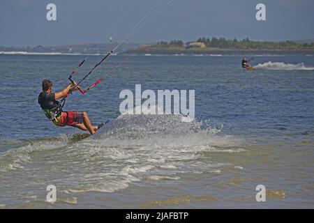 Kite surfeur à la plage de Sanur, Indonésie, Bali Banque D'Images