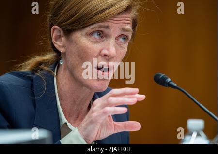 Washington, Vereinigte Staaten. 25th mai 2022. Samantha Power, Administrateur, Agence des États-Unis pour le développement international comparaît devant un Comité sénatorial des crédits - sous-comité sur les États, les opérations étrangères, Et programmes connexes audition pour examiner les prévisions budgétaires proposées et la justification pour l'exercice 2023 de l'Agence américaine pour le développement international dans l'édifice Dirksen du Bureau du Sénat à Washington, DC, le mercredi 25 mai 2022. Credit: Rod Lamkey/CNP/dpa/Alay Live News Banque D'Images