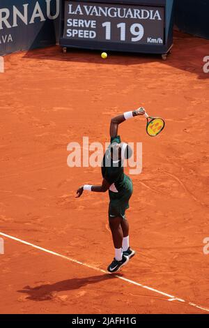 BARCELONE - APR 22: Frances Tiafoe en action pendant le tournoi de tennis de Banc Sabadell ouvert à Barcelone au Real Club de Tenis Barcelone le 22 avril 20 Banque D'Images