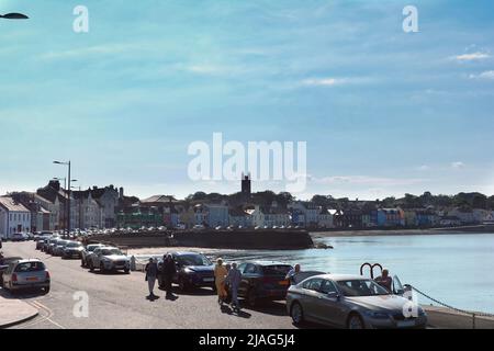 Vue sur la côte le long de Donaghadee depuis la promenade du front de mer, Irlande du Nord, Royaume-Uni Banque D'Images