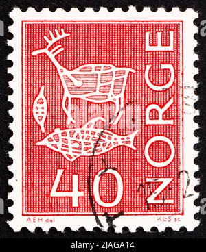 NORVÈGE - VERS 1963: Un timbre imprimé en Norvège montre des sculptures de roche, vers 1963 Banque D'Images