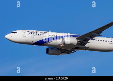 El Al Israel Airlines Boeing 737 décollage de l'aéroport international de Schiphol. Pays-Bas - 16 février 2016 Banque D'Images