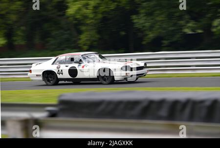 CHAMPIONNAT DE VOITURES BARC CLUB - OULTON PARK le British automobile Racing Club revient à Oulton Park ce week-end pour une journée de course intense Banque D'Images