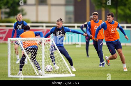 Kalvin Phillips en Angleterre lors d'une séance d'entraînement au parc St George, Burton-upon-Trent. Date de la photo: Lundi 30 mai 2022. Banque D'Images