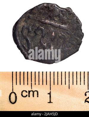 Pièces de cuivre de la Horde d'Or. Numéro 7 1. Macro. Isolé sur blanc Banque D'Images