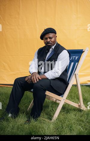 Hay-on-Wye, pays de Galles, Royaume-Uni. 30th mai 2022. Ben Okri Portrait au Hay Festival 2022, pays de Galles. Crédit : Sam Hardwick/Alamy. Banque D'Images