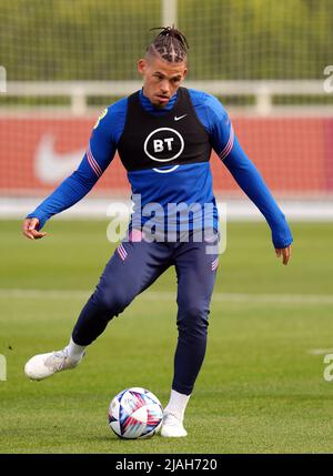 Kalvin Phillips en Angleterre lors d'une séance d'entraînement au parc St George, Burton-upon-Trent. Date de la photo: Lundi 30 mai 2022. Banque D'Images