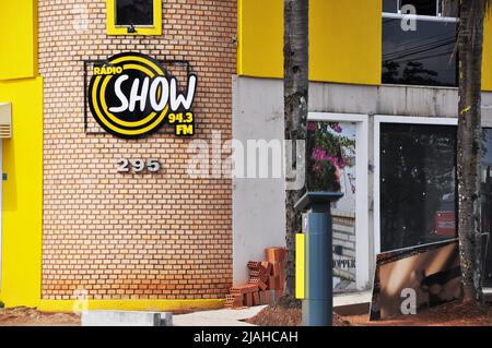 Façade de la station de radio, ville de Marilia, Sao Paulo, Brésil. 30 août 2021. Station de radio à l'intérieur du Brésil, avec façade en construction Banque D'Images