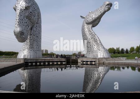 La statue de Kelpies à Falkirk, en Écosse pendant la journée Banque D'Images