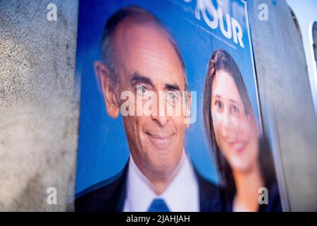 France, Bretagne, Dinan, 2022-05-30. Dans le cadre de la campagne pour les élections législatives des 12 et 19 juin 2022 dans la deuxième circonscription de la Côte Banque D'Images