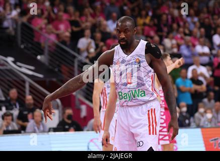 Bonn, Allemagne. 05th mars 2022. Telekom Dome, Basketball Bundesliga, playoff, semifinal, BBL, Telekom paniers Bonn vs Bayern Munich, Othello Hunter (Bayern) regarde sur. Crédit : Juergen Schwarz/Alay Live News Banque D'Images