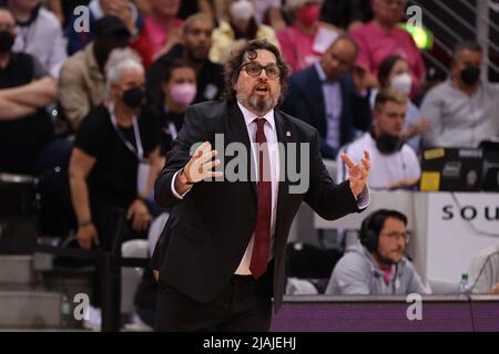 Bonn, Allemagne. 05th mars 2022. Telekom Dome, Basketball Bundesliga, playoff, semifinal, BBL, Telekom paniers Bonn vs Bayern Munich, le Headcoach Andrea Trinchieri (Bayern) gestes. Crédit : Juergen Schwarz/Alay Live News Banque D'Images