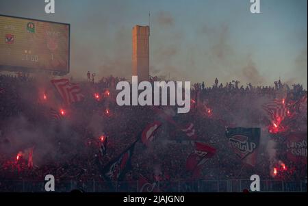 CASABLANCA, MAROC - 30 MAI : fans de Wydad AC lors du match final 2022 de la Ligue des champions de la CAF entre Al Ahly et Wydad AC au Stade Mohammed V le 30 mai 2022 à Casablanca, Maroc. (Photo de Sebastian Frej) Banque D'Images