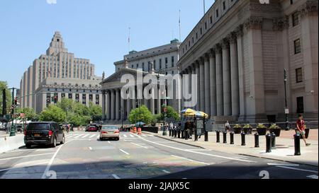 Palais de justice fédéral et municipal dans le centre civique de Manhattan, le long de Center Street, côté est de Foley Square, New York, NY, États-Unis Banque D'Images