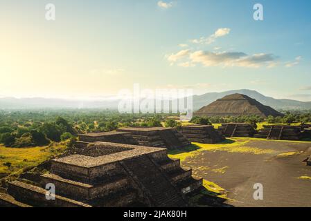 Pyramide du soleil à Teotihuacan, site du patrimoine mondial de l'UNESCO au mexique Banque D'Images