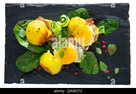 Hamburgers de pommes de terre avec œuf de caille Banque D'Images