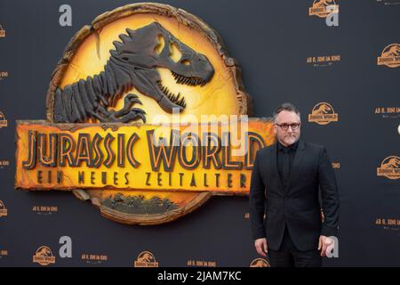 Cologne, Allemagne. 30th mai 2022. Directeur Colin TREVORROW, États-Unis, tapis rouge, spectacle tapis rouge, arrivée, Première de film JURASSIC WORLD - Un NOUVEL ÂGE sur 30 mai 2022 à Koeln, Credit: dpa/Alamy Live News Banque D'Images