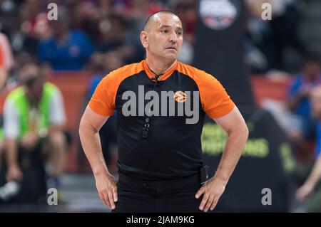 Belgrade, Serbie, 19th mai 2022. Arbitre Ilija Beloch réagit au cours de la finale 2022 de l'Euroligue Turkish Airlines quatre Belgrade demi-finale Un match entre le FC Barcelone et le Real Madrid à Stark Arena à Belgrade, Serbie. 19 mai 2022. Crédit : Nikola Krstic/Alay Banque D'Images