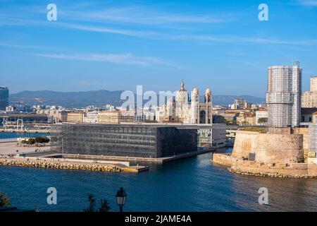 LA MAJOR, LE FORT ST JEAN, ET LE MUCEM DEPUIS LE PHARO Banque D'Images