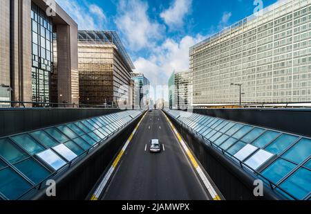 Quartier européen de Bruxelles, région de Bruxelles-capitale - Belgique - 02 17 2020 vue sur le tunnel de la rue de la loi - Wetstraat Banque D'Images