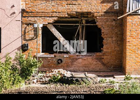 Conséquences de la paix russe dans la ville de Trostyanets. Région de Sumy. Bâtiments civils. Invasion militaire russe de l'Ukraine Banque D'Images